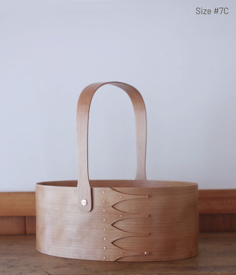 Shaker Oval Carrier