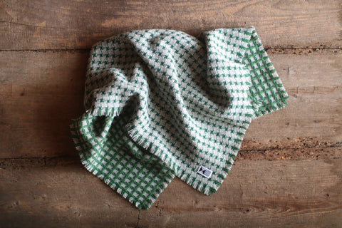 Woven Wool Square Cloth/Scarf {hound's tooth} (10% OFF)