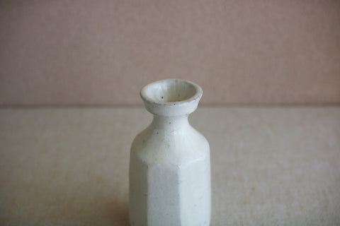 Faceted Kohiki Bottle Vase (White)