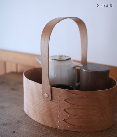 Shaker Oval Carrier