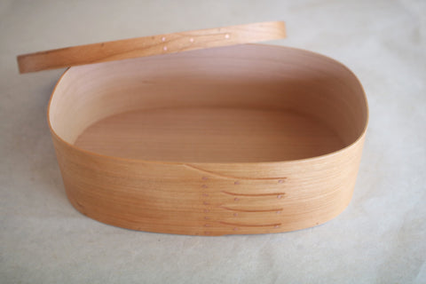 Shaker Oval Tissue Box