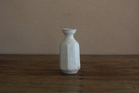 Faceted Kohiki Bottle Vase (White)