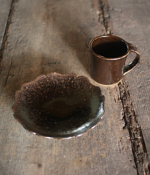 Dark Brown Pottery Mug (Black Glaze)