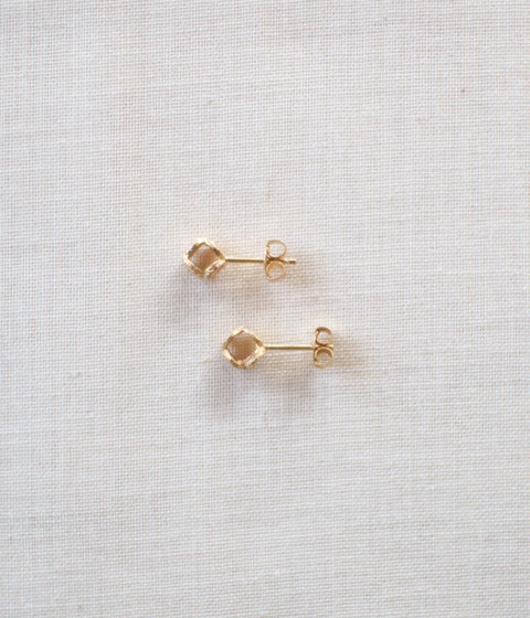 Jona "tenten comaru" Stud Earrings {Gold}