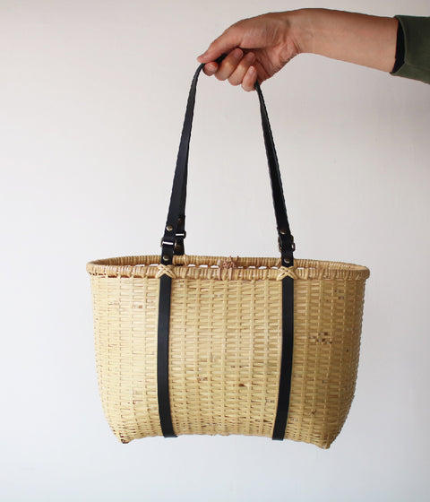 Bamboo Basket Round Tote - Black Handle