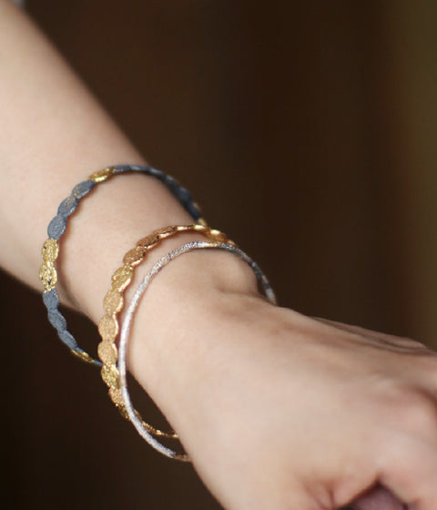 Jona 9 dots bangle / gold (ships in 1 week)