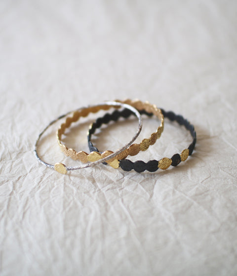 Jona 9 dots bangle / gold (ships in 1 week)